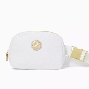💟 NWT 💟 Lilly Pulitzer 💟 Jeanie Quilted Belt Bag in Resort White w/Gold Accents